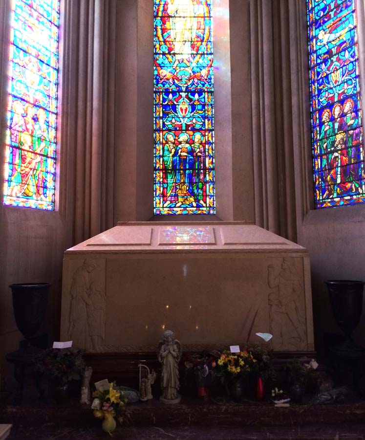 Michael Jackson Forest Lawn Glendale