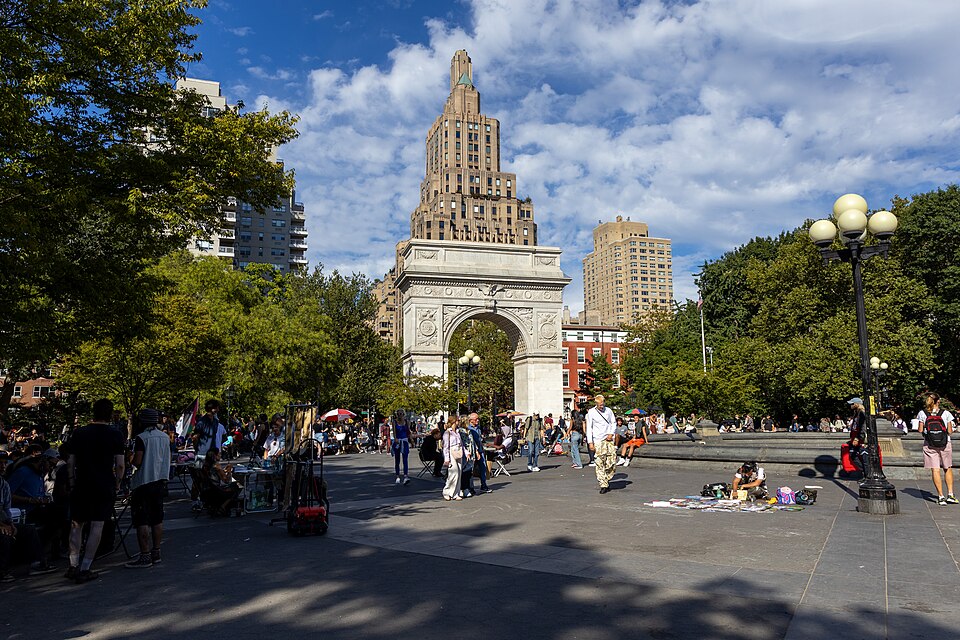 Folk Washington Square Park